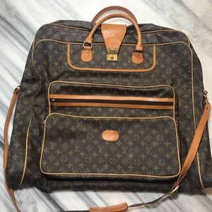 VINTAGE LOUIS VUITTON GARMENT BAG